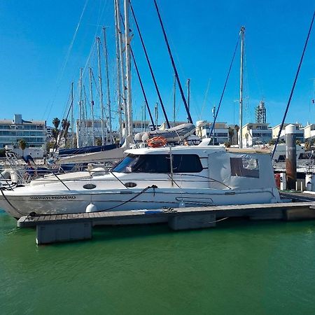 Private Yacht, We Love Our Guests Lisbon Bagian luar foto